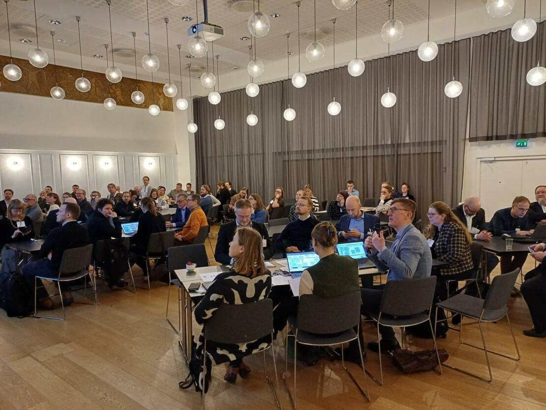 REPower-hankkeiden työpajan osallistujia.